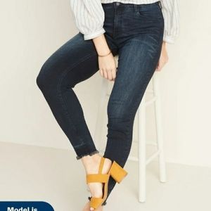 Old navy jeans size 28 plus